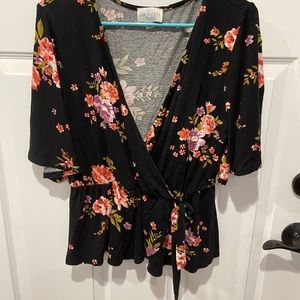 Worn once for a birthday. Stretchy material.